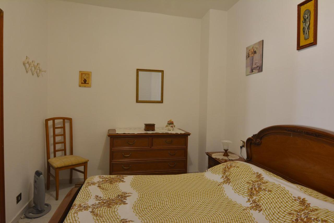 Casa Vacanze I Girasoli Iglesias Ngoại thất bức ảnh